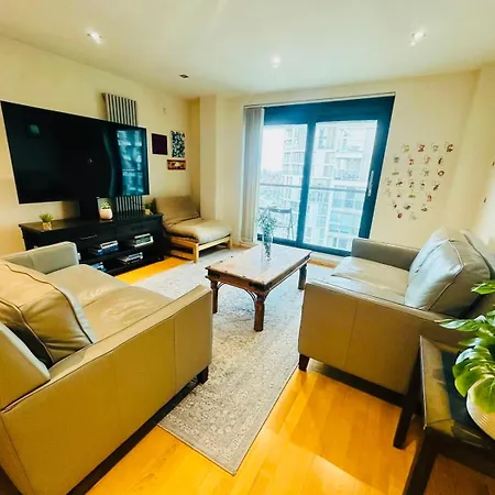 Modern 2Bed 2Bath Apartment Canary Wharf - Upto 5 Person London Exterior photo
